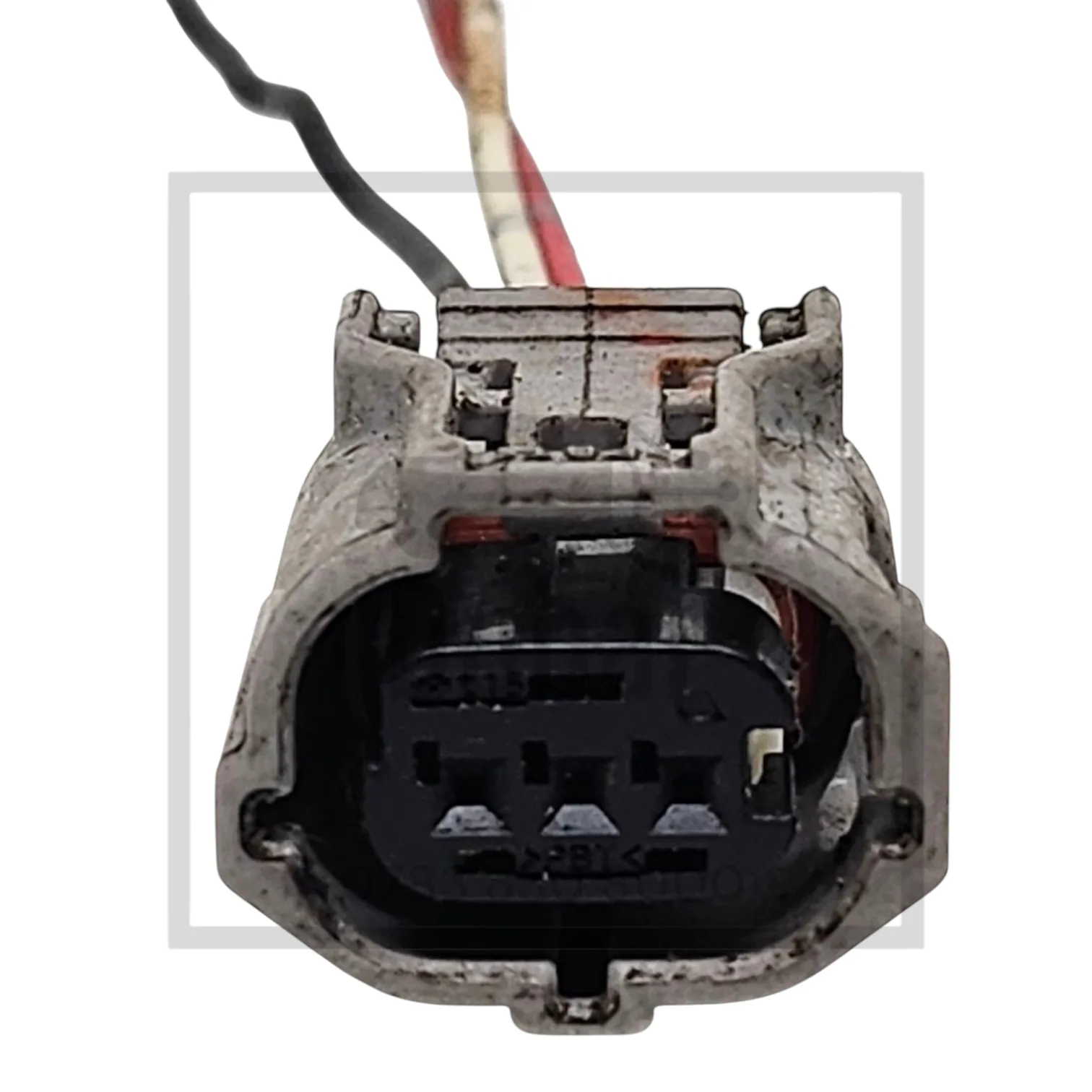 فيشة حساس ضغط A/C تيوتا لكزز 3pin